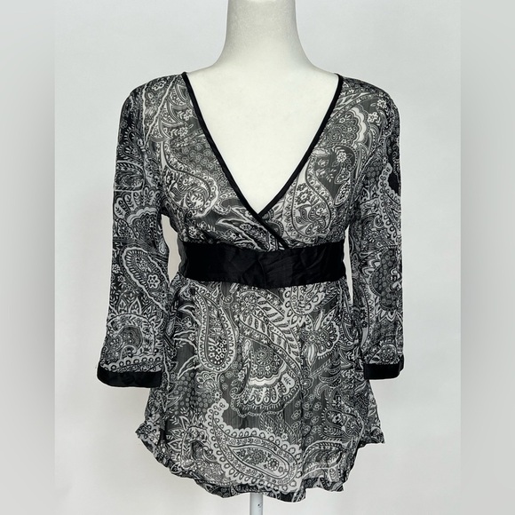 Women’s Vintage Y2K babydoll Whimsygoth black and white shear Top size medium - Picture 1 of 9